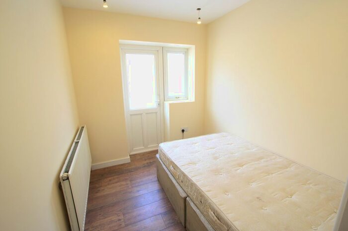 Studio To Rent In Beckford Road, Croydon, CR0