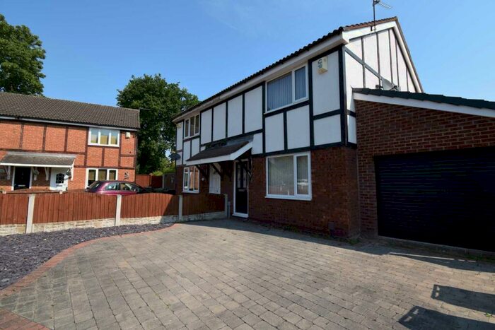 3 Bedroom Semi-Detached House To Rent In Alvega Close, New Ferry, CH62