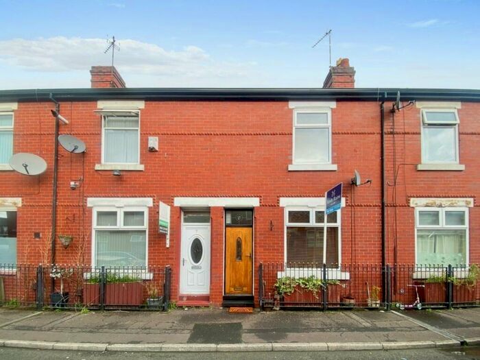2 Bedroom houses for sale in Western Street, Salford, M6