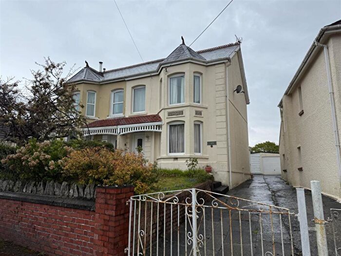 3 Bedroom Semi-Detached House For Sale In Tirycoed Road, Glanamman, Ammanford, SA18