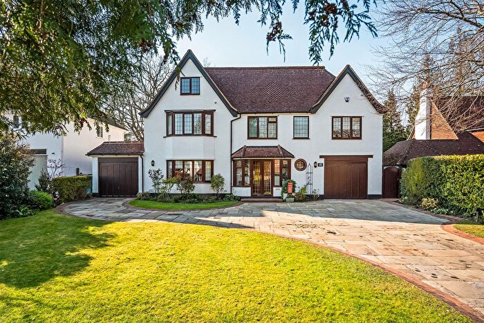6 Bedroom Detached House For Sale In Ninhams Wood, Orpington, Greater London, BR6