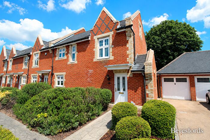 3 Bedroom End Of Terrace House To Rent In Grey Lady Place, CM11