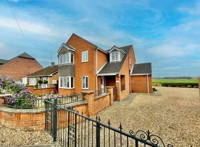 4 Bedroom Detached House For Sale In Bourne Road, Pode Hole, Spalding, PE11