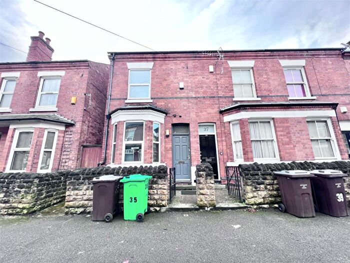 5 Bedroom House To Rent In Midland Avenue, Lenton, Nottingham, NG7