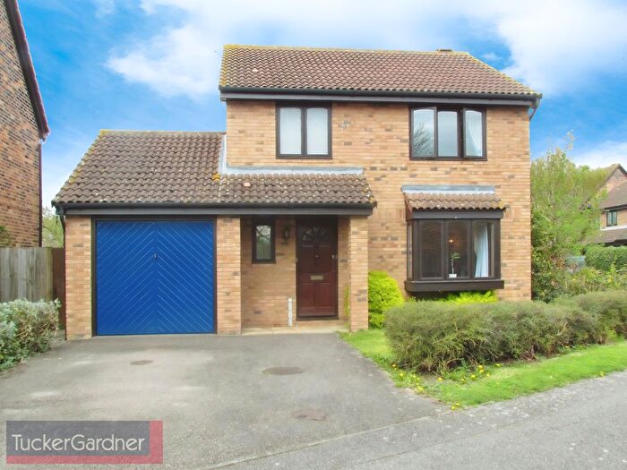 3 Bedroom Property To Rent In Faulkner Close, Cambridge, CB24