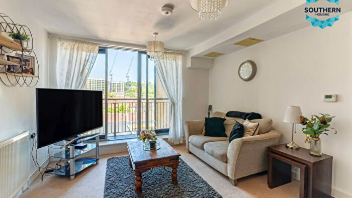 1 Bedroom Flat For Sale In Whytecliffe Road South, Purley, Surrey, Croydon, CR8