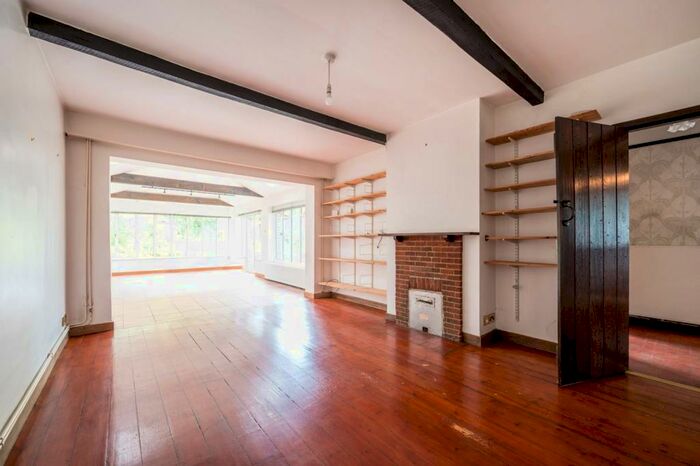 5 Bedroom Detached House To Rent In London Road, Guildford, GU1