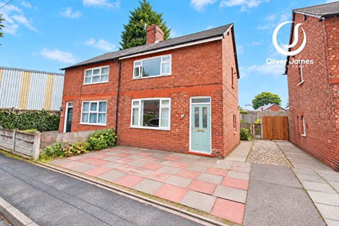 2 Bedroom Semi-Detached House For Sale In Oak Avenue, Cadishead, M44