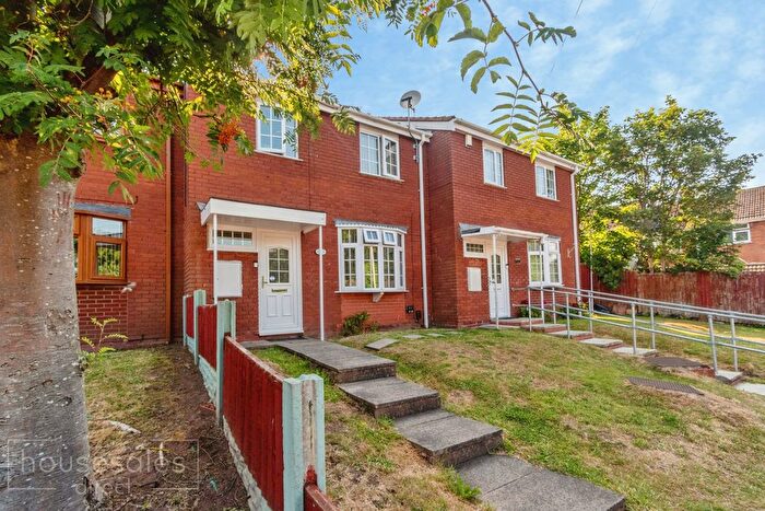 3 Bedroom Terraced House For Sale In Dunstall Avenue, Wolverhampton, WV6