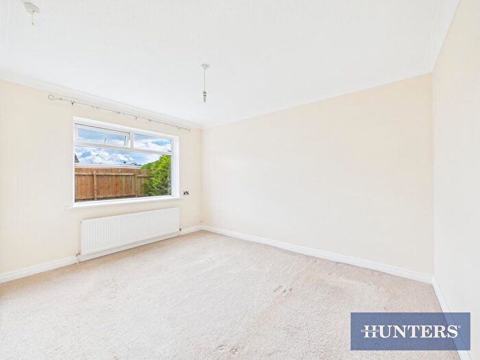 2 Bedroom Detached Bungalow For Sale In Scargate Close, Bridlington, YO16