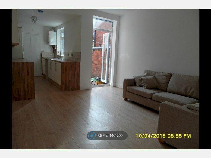3 Bedroom Terraced House To Rent In Caldwell Street, Loughborough, LE11