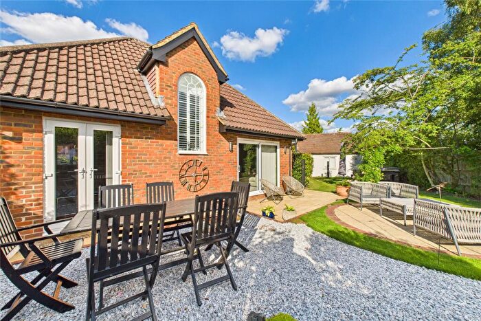 3 Bedroom Bungalow To Rent In Alverstoke Gardens, Aldershot, Hampshire, GU11