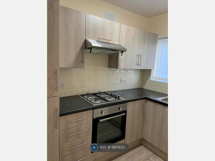 2 Bedroom Flat To Rent In Woodbourne Road, Liverpool, L14