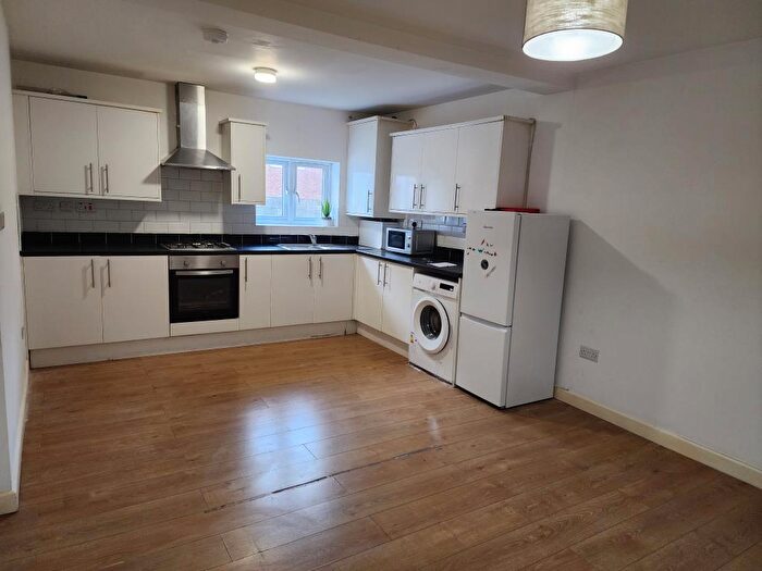 2 Bedroom Apartment To Rent In Woking, Surrey, GU21