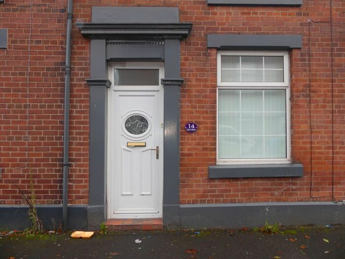 3 Bedroom Terraced House To Rent In Lyon Street, Shaw, Oldham, OL2