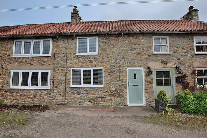 2 Bedroom Cottage For Sale In Chapel Row, Eppleby, DL11