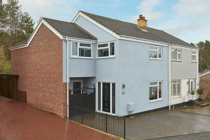 5 Bedroom Semi-Detached House For Sale In Barton Grove, Kedington, Suffolk, CB9