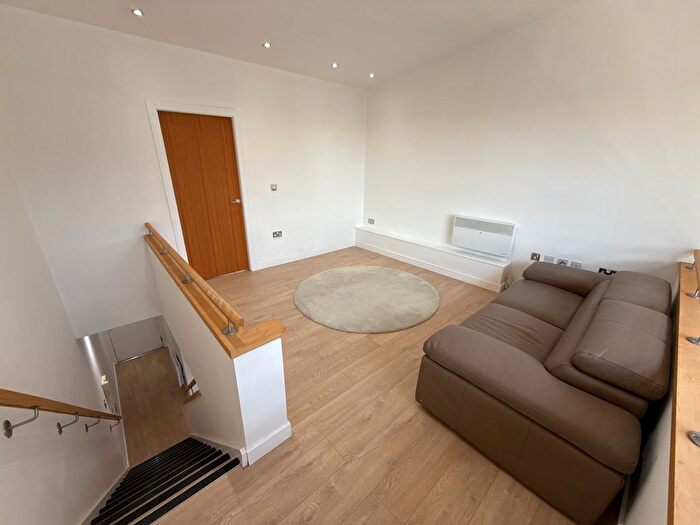 2 Bedroom Flat To Rent In The Sorting House, Newton St, M1