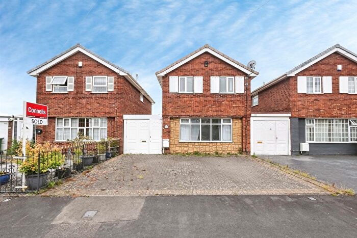 3 Bedroom Detached House For Sale In Queens Drive, Rowley Regis, B65