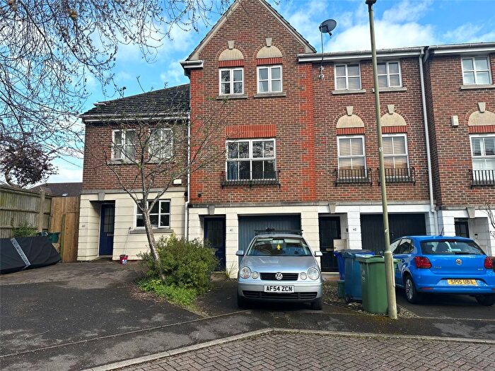 3 Bedroom Terraced House To Rent In Don Bosco Close, Oxford, OX4