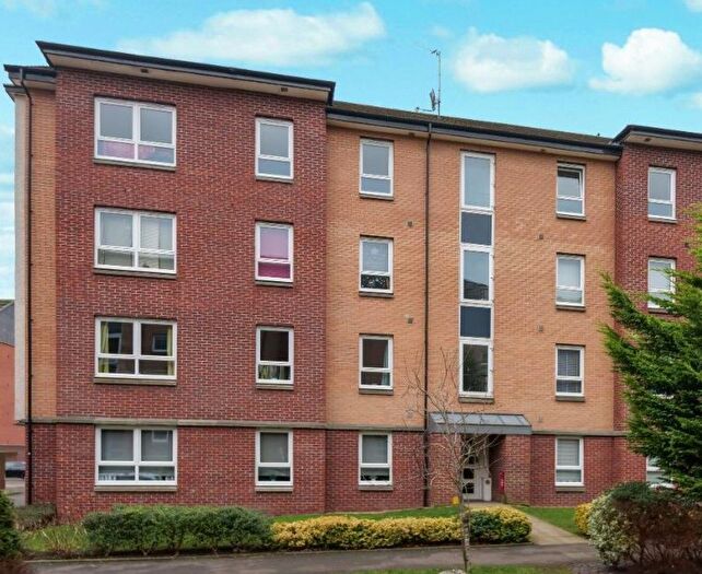 2 Bedroom Flat To Rent In Springfield Gardens, Glasgow, G31