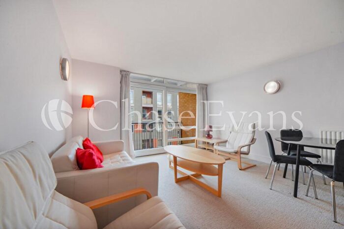 1 Bedroom Flat For Sale In Moore House, Canary Central, Cassilis Road, Canary Wharf, E14