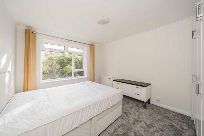 1 Bedroom Flat To Rent In Leopold Avenue, London, SW19