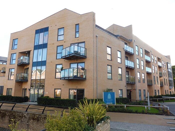 2 Bedroom Apartment To Rent In The Embankment, Nash Mills Wharf, HP3