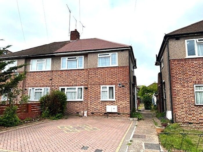 2 Bedroom Maisonette To Rent In Glenwood Close, Harrow, HA1