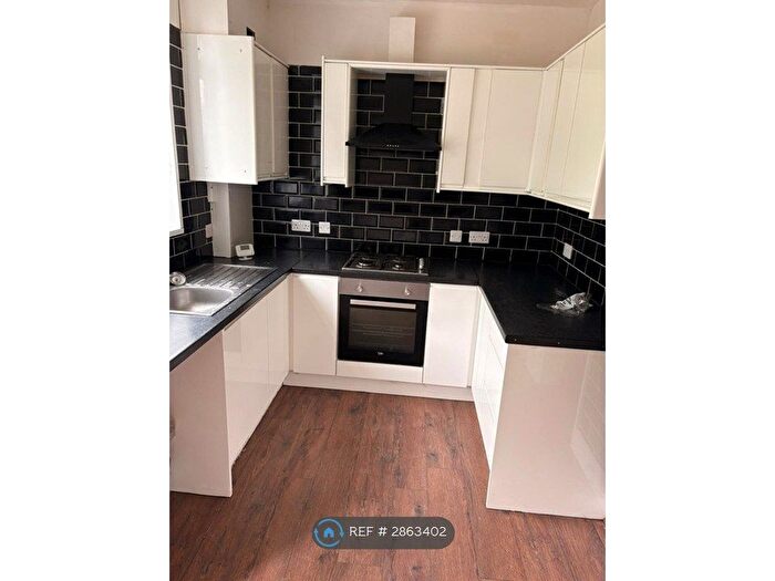 3 Bedroom Terraced House To Rent In Woolley Wood Road, Sheffield, S5