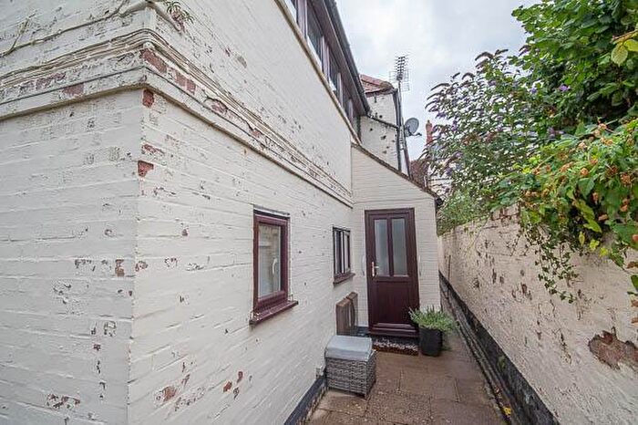 2 Bedroom Apartment To Rent In High Street, Tewkesbury, GL20