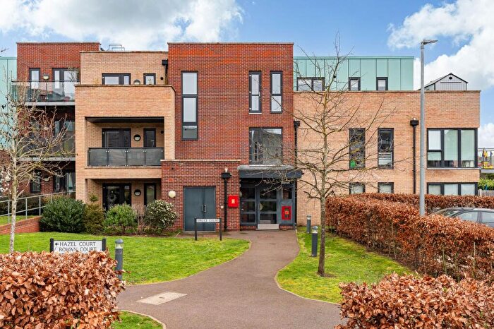 2 Bedroom Flat For Sale In Cowper Close, Ware, SG12