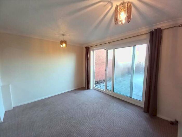 3 Bedroom Terraced House To Rent In Torridge Road, Langley, SL3