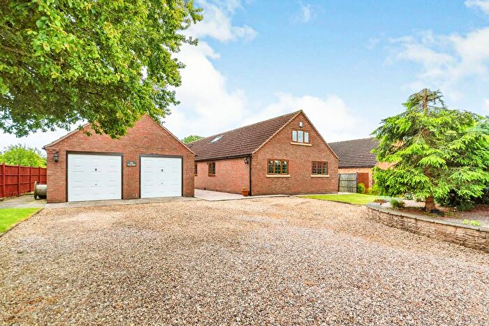 6 Bedroom Detached House For Sale In The Willows, Little Humby, Grantham, NG33