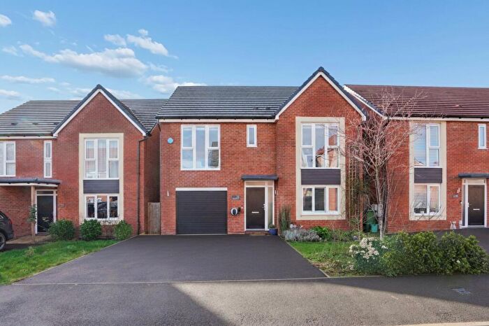 4 Bedroom Detached House For Sale In Rae Crescent, Wantage, OX12