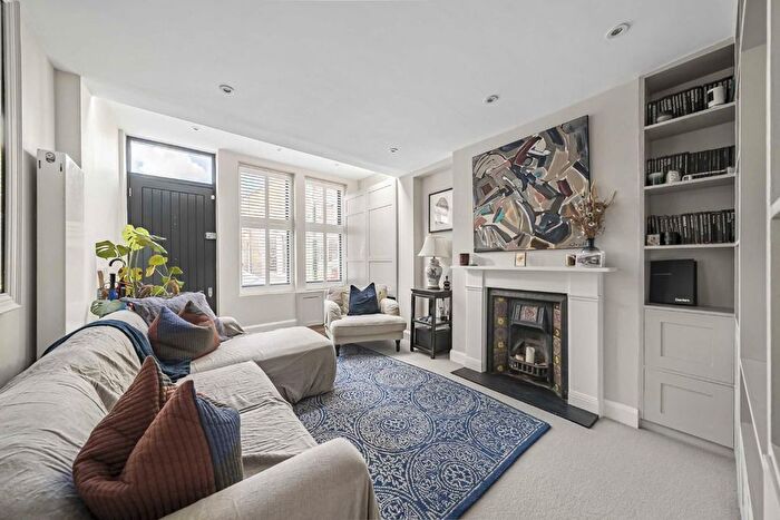 3 Bedroom Terraced House For Sale In Sandycombe Road, Kew, TW9