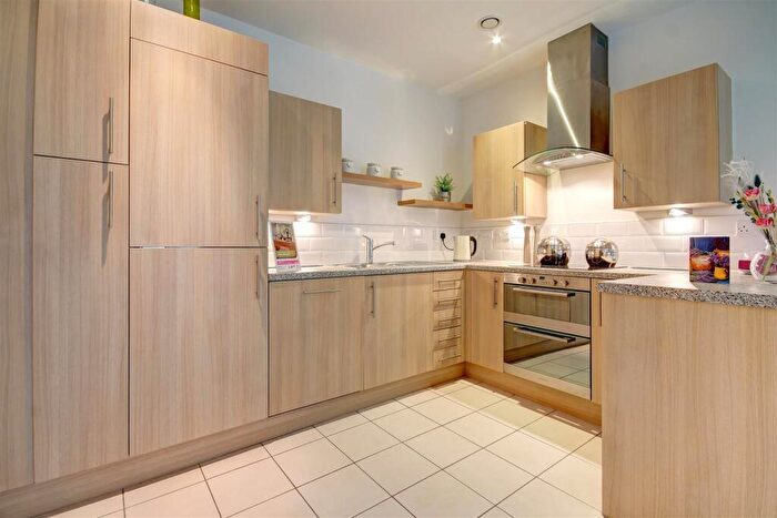 2 Bedroom Retirement Property For Sale In Avon House, Welland Place, Market Harborough, LE16