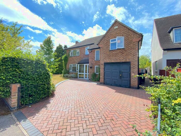 4 Bedroom House To Rent In Spinney Hill Drive, Loughborough, Leics, LE11