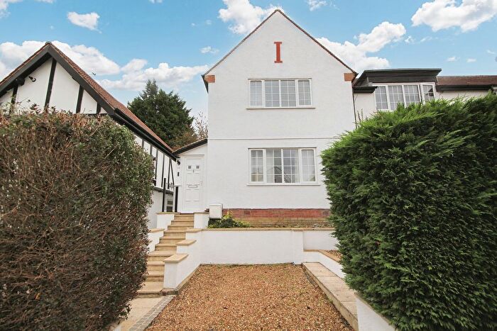 3 Bedroom End Of Terrace House For Sale In Old Coulsdon, Surrey, CR5