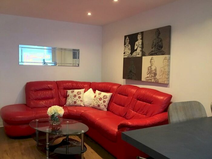 6 Bedroom Terraced House To Rent In Heeley Road - Bath Student Property, B29