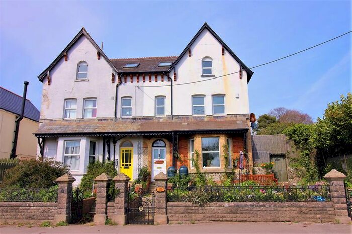 6 Bedroom Semi-Detached House To Rent In Easthill, Crewkerne Road, Chard, Somerset, TA20