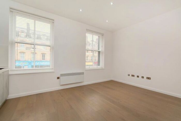 1 Bedroom Flat To Rent In Upper Richmond Road, Putney, London, SW15