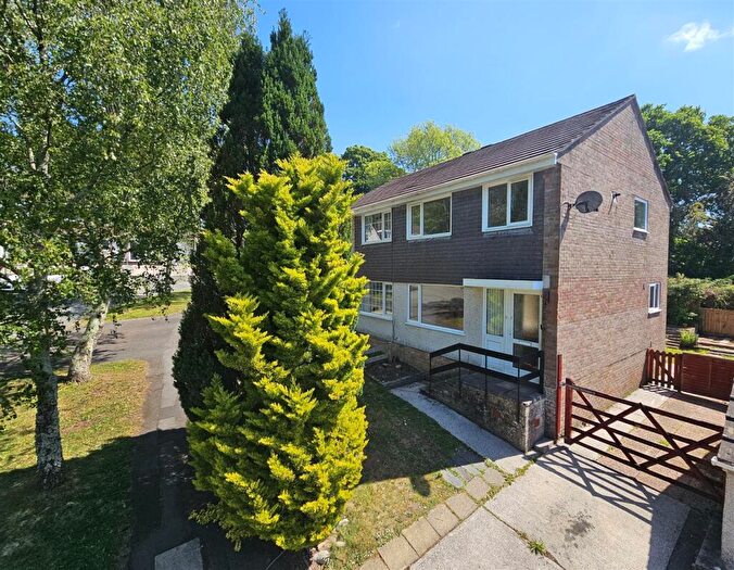 3 Bedroom Semi-Detached House For Sale In Rowan Close, Tavistock, PL19