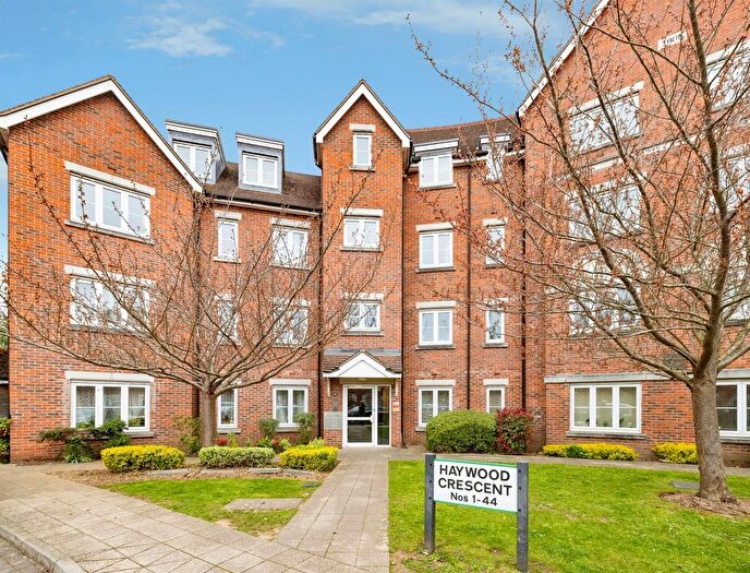 2 Bedroom Flat For Sale In Haywood Crescent, Watford, WD17