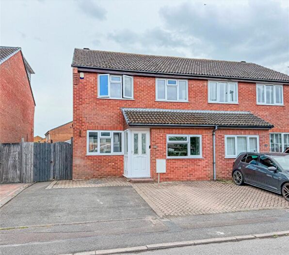 3 Bedroom Semi-Detached House For Sale In Lysander Close, Mudeford, Christchurch, Dorset, BH23