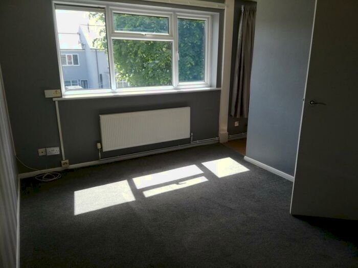 Studio To Rent In Barkhouse Close, Cleethorpes, Lincolnshire, DN35