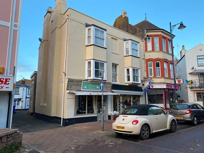 2 Bedroom Flat To Rent In Regent Street, Teignmouth, TQ14