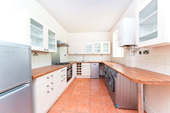1 Bedroom Flat To Rent In Montpelier Road, Brighton, East Sussex, BN1