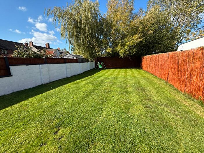 3 Bedroom Semi Detached House For Sale In Buckley Close, Woodville, Swadlincote, DE11