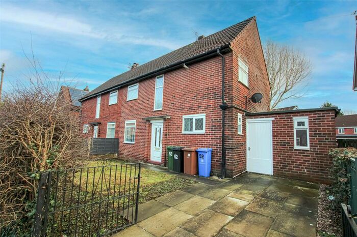 3 Bedroom Semi-Detached House To Rent In Cypress Road, Droylsden, M43